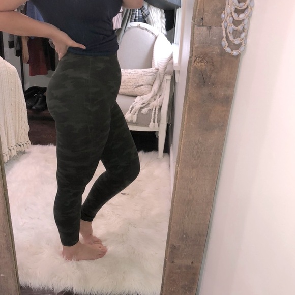 Spanx size medium green camo high waisted leggings - Picture 5 of 9